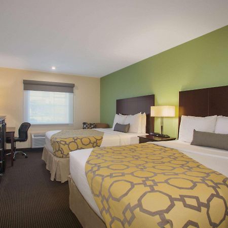 Baymont By Wyndham Jefferson City Exterior photo