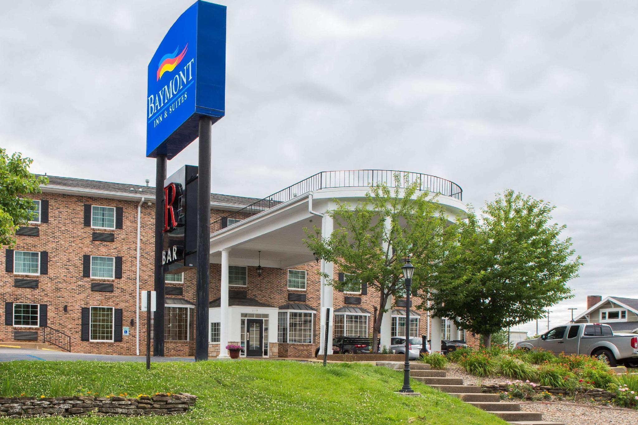 Baymont By Wyndham Jefferson City Exterior photo