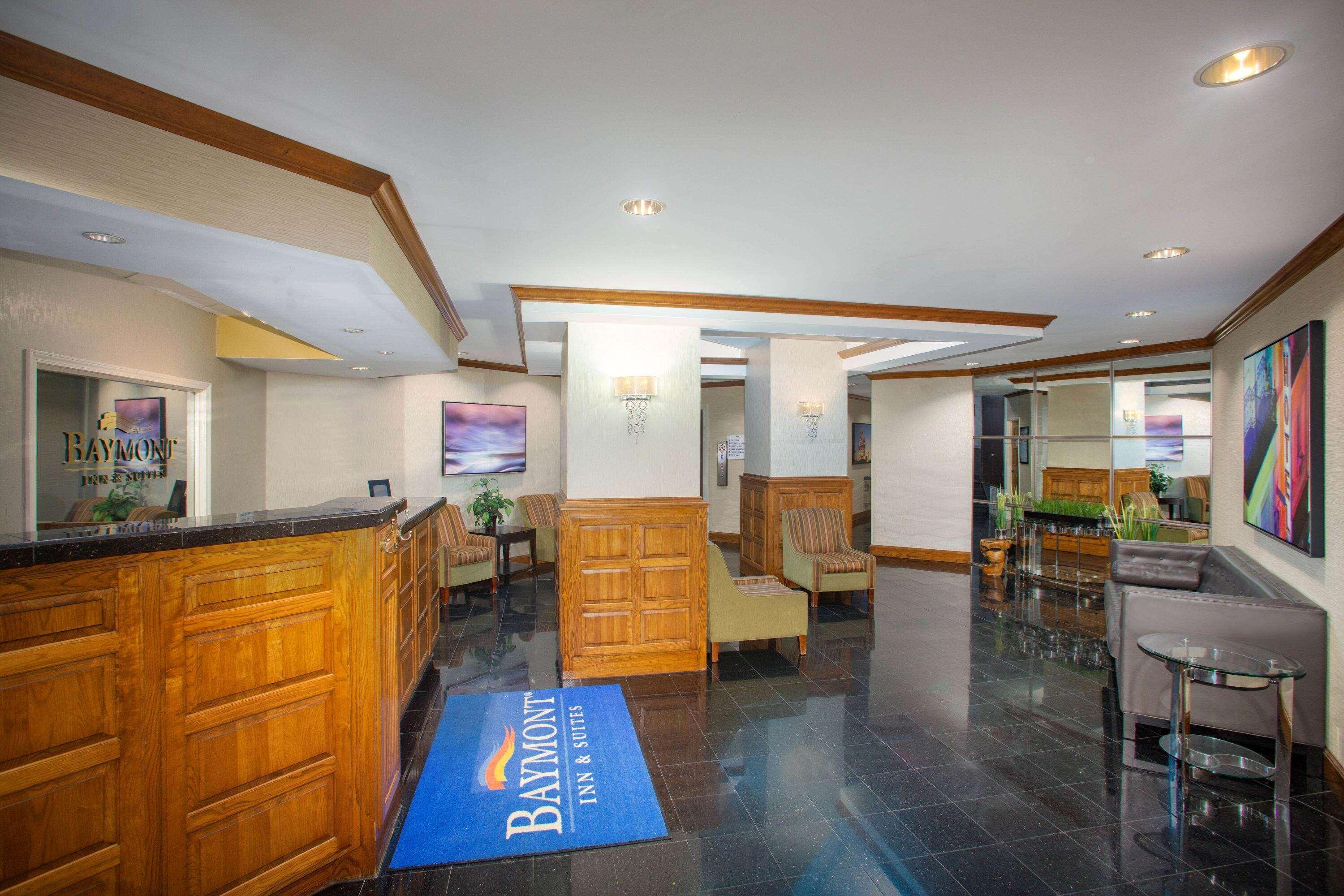 Baymont By Wyndham Jefferson City Exterior photo