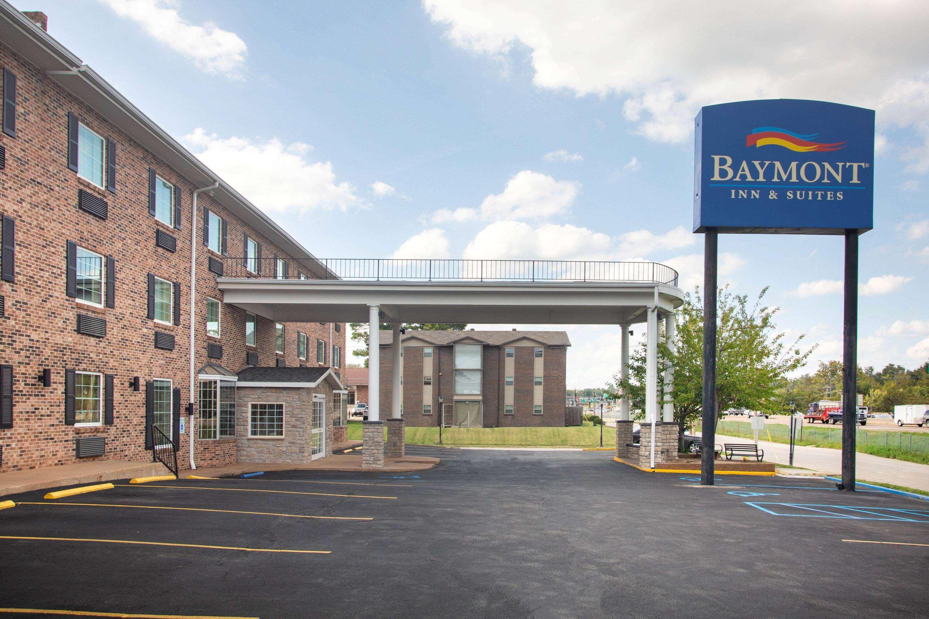 Baymont By Wyndham Jefferson City Exterior photo